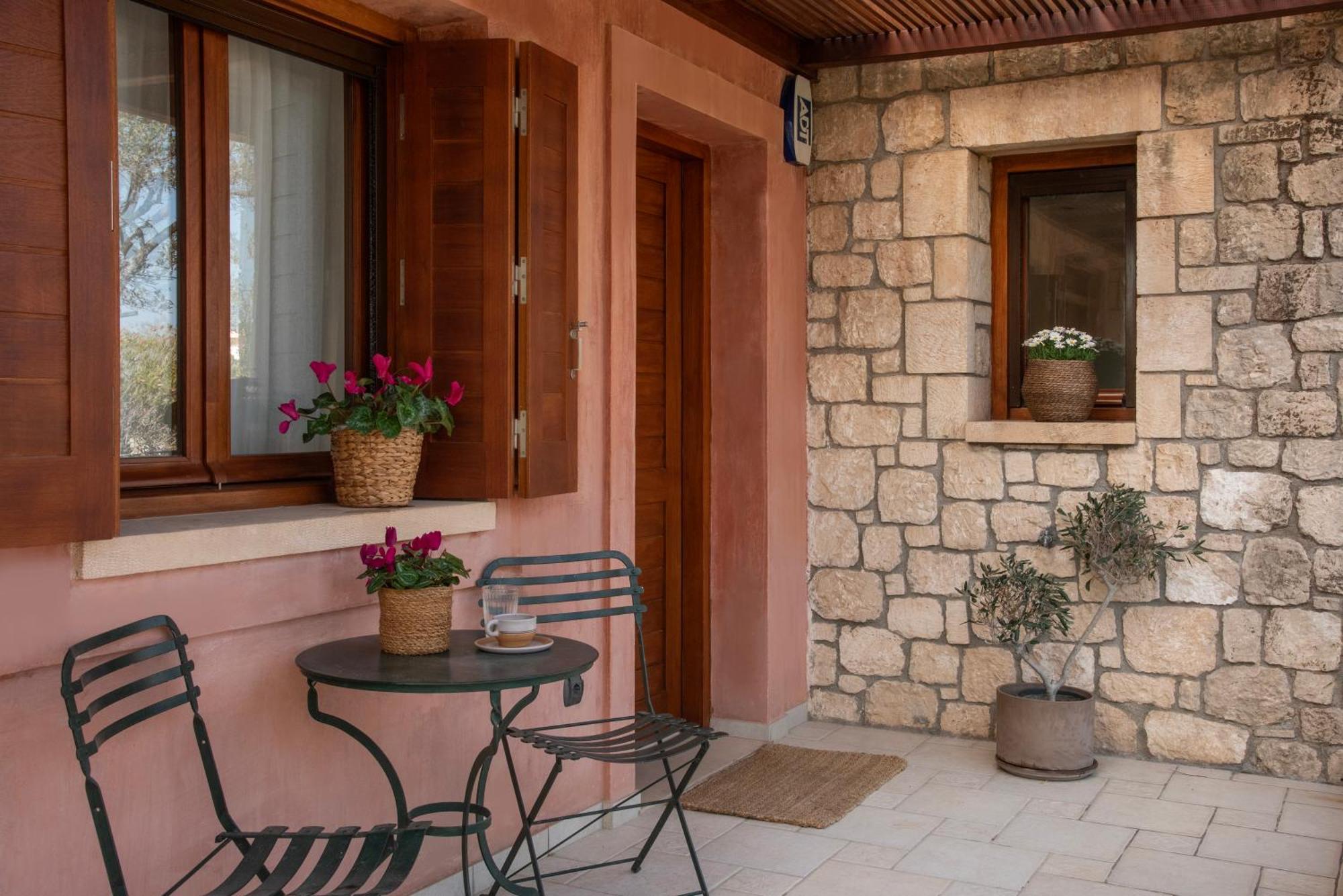 Aegina Pyrgos Ralli Estate Guesthouse מראה חיצוני תמונה