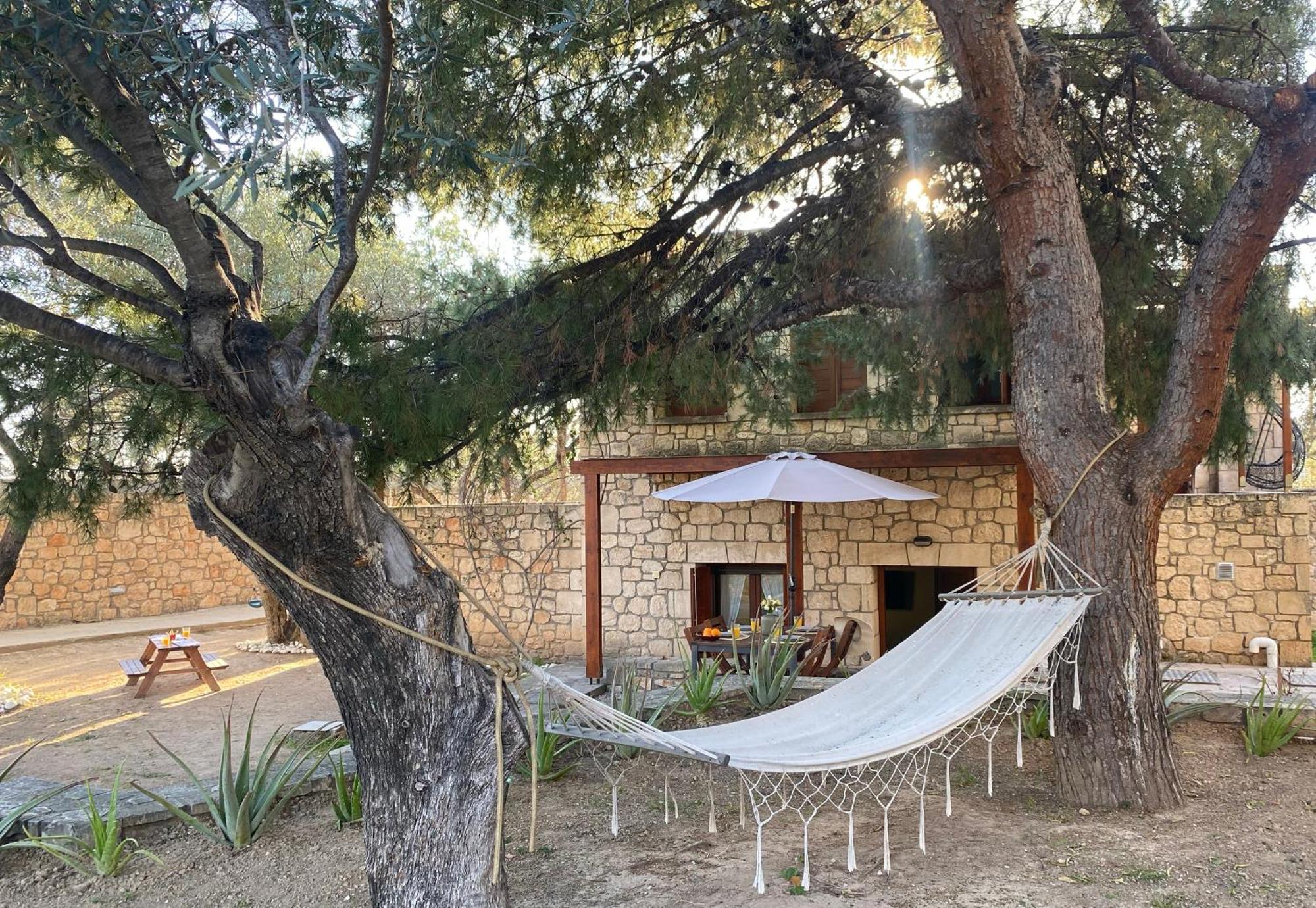 Aegina Pyrgos Ralli Estate Guesthouse מראה חיצוני תמונה